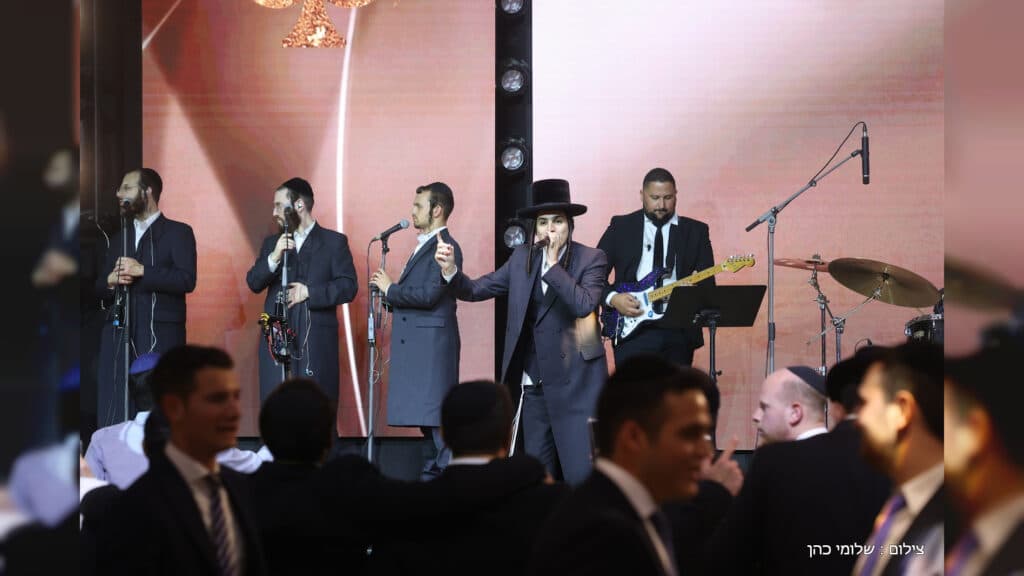 טוקר חיתן את הבת, כולם הגיעו לשמח - גלריה