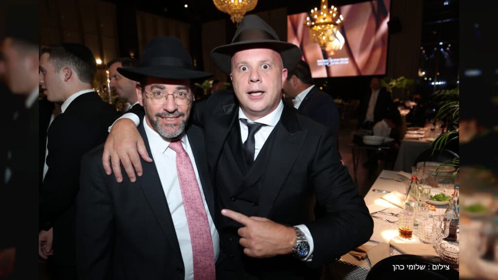 טוקר חיתן את הבת, כולם הגיעו לשמח - גלריה