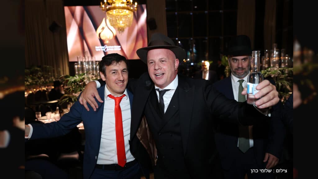 טוקר חיתן את הבת, כולם הגיעו לשמח - גלריה