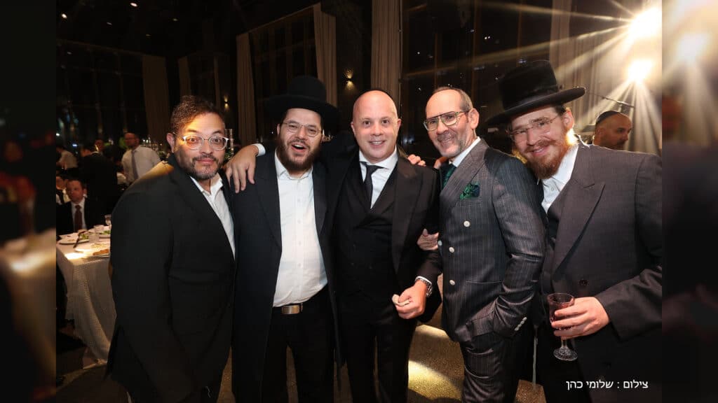 טוקר חיתן את הבת, כולם הגיעו לשמח - גלריה