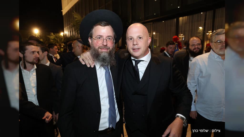 טוקר חיתן את הבת, כולם הגיעו לשמח - גלריה