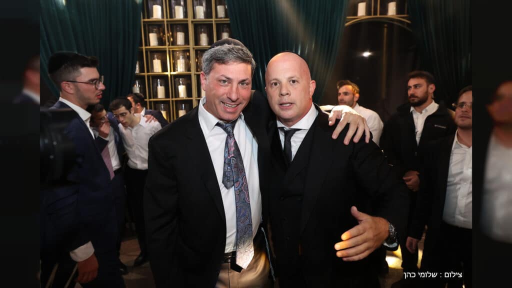 טוקר חיתן את הבת, כולם הגיעו לשמח - גלריה