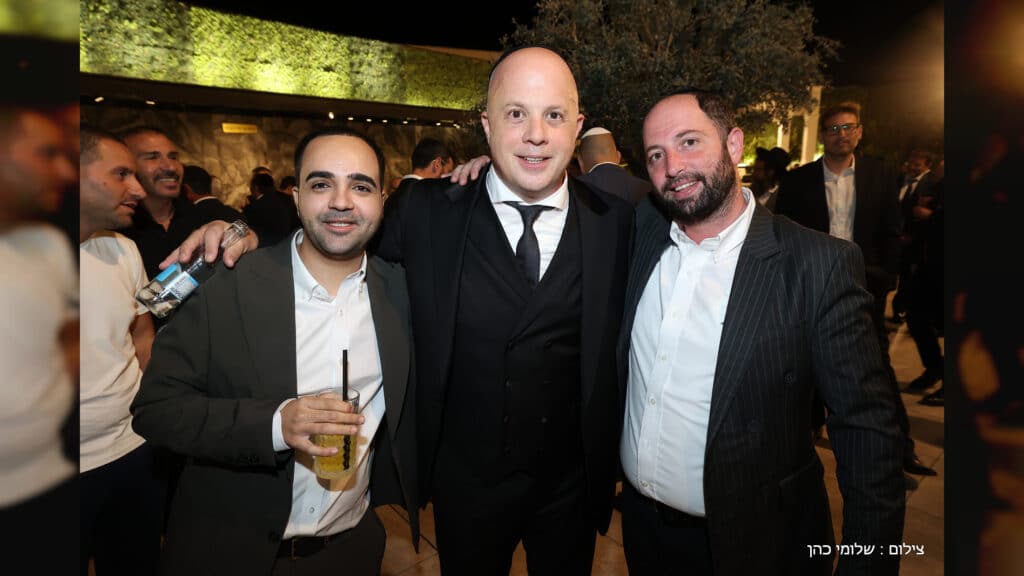 טוקר חיתן את הבת, כולם הגיעו לשמח - גלריה