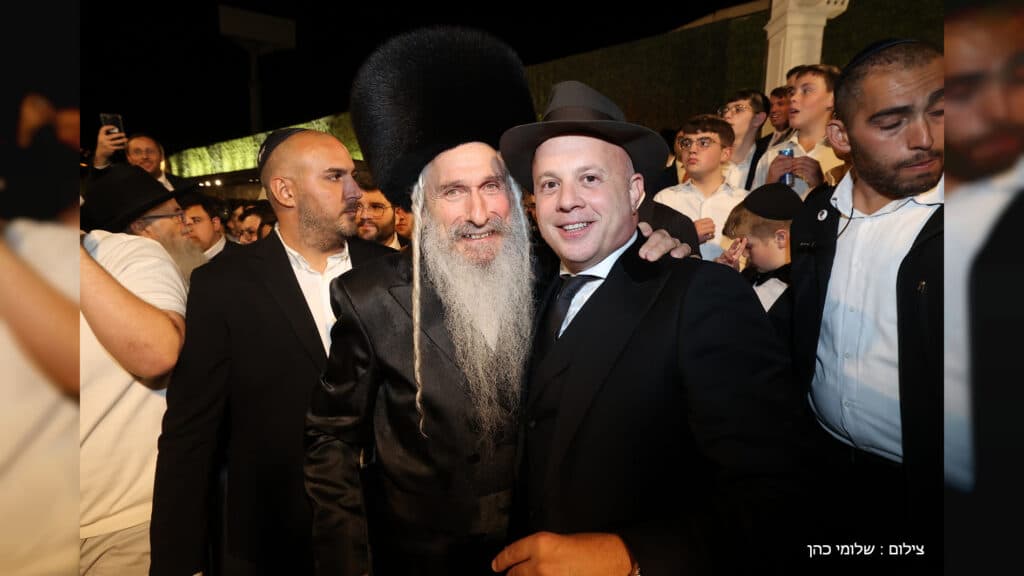 טוקר חיתן את הבת, כולם הגיעו לשמח - גלריה