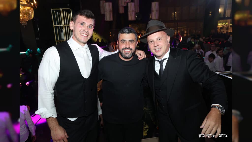 טוקר חיתן את הבת, כולם הגיעו לשמח - גלריה