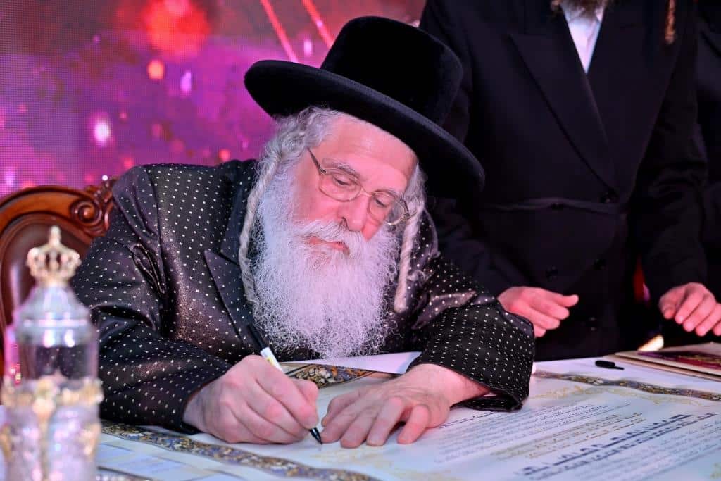 המסע ההיסטורי לביסוס חצר נדבורנה ירושלים בבישטנא