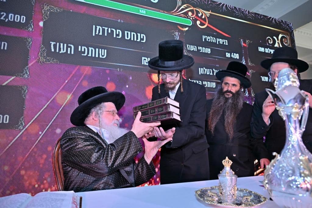 המסע ההיסטורי לביסוס חצר נדבורנה ירושלים בבישטנא