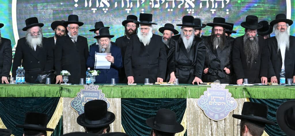 הדים נרחבים בעולם הישיבות למהפכת האחדות והשלום: גדולי ומאורי הדור שליט"א במעמד הכתרת "חתן השלום" שע"י משמרת השלום  