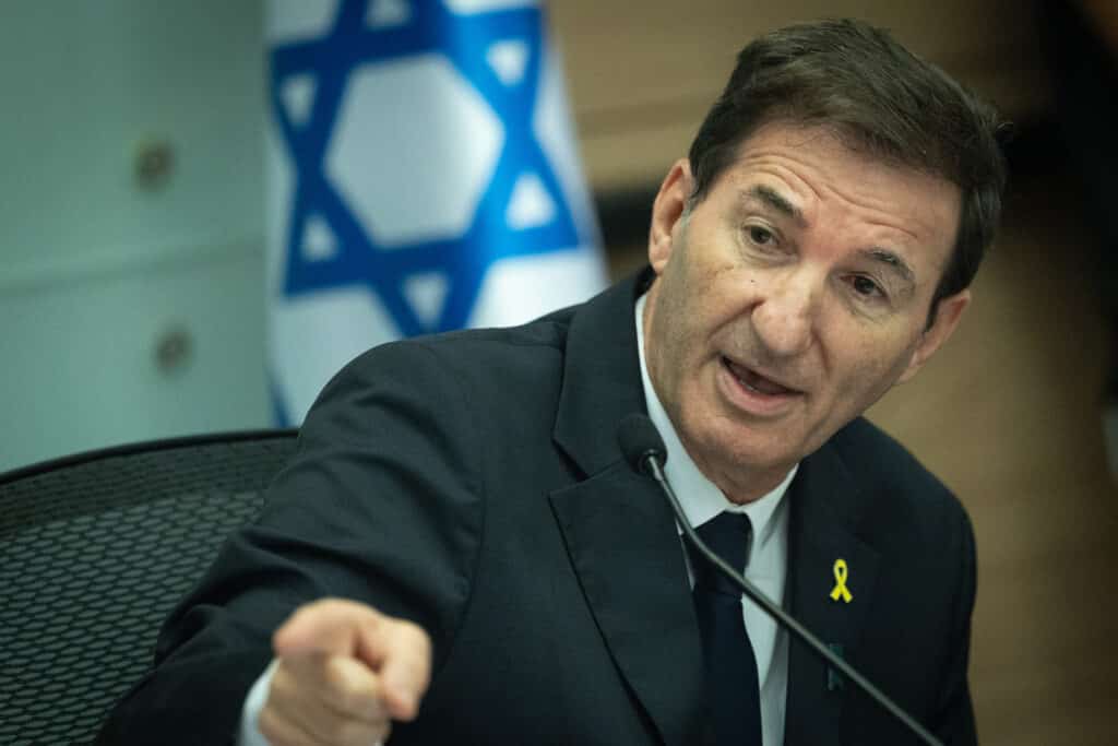 בין הונגריה לישראל ובין הימין לשמאל: השקרים שהתנפצו