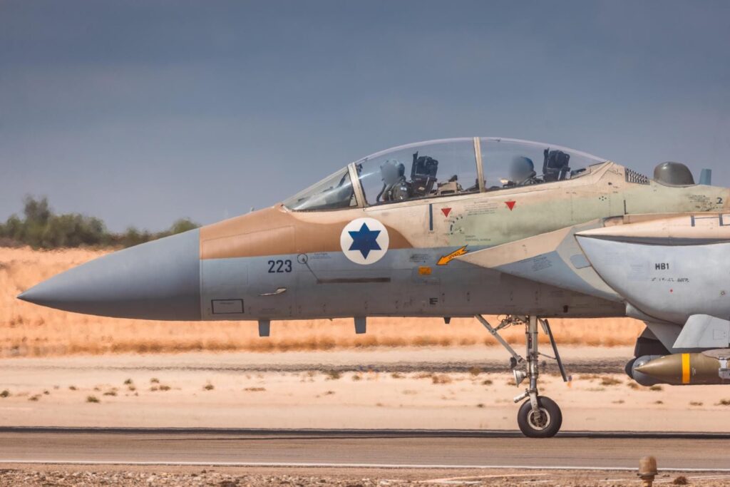 "אתה שולח אותם ולא יודע אם יחזרו": מפקד הטייסת מדבר