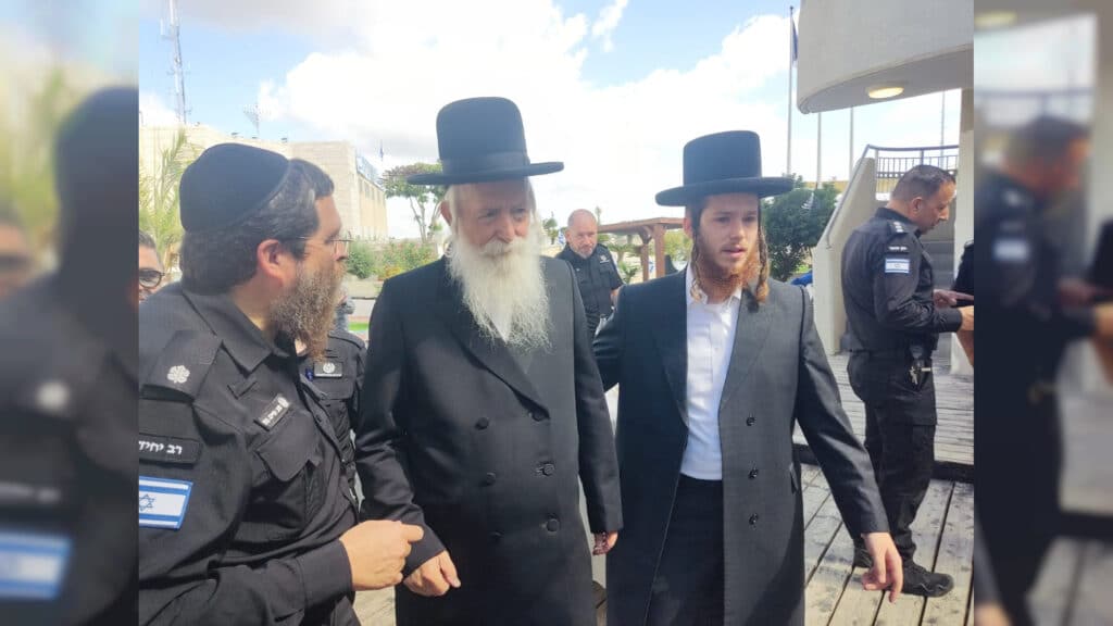 ערב כיפור: חמישה עשר נערים בכלא חגגו בר מצווה