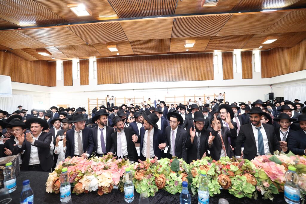 הקבלת פני מרנן ורבנן ומעמד 100 סיומי מסכתות בשכונת רמות בירושלים