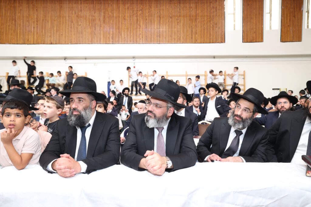 הקבלת פני מרנן ורבנן ומעמד 100 סיומי מסכתות בשכונת רמות בירושלים