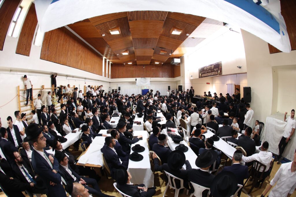 הקבלת פני מרנן ורבנן ומעמד 100 סיומי מסכתות בשכונת רמות בירושלים