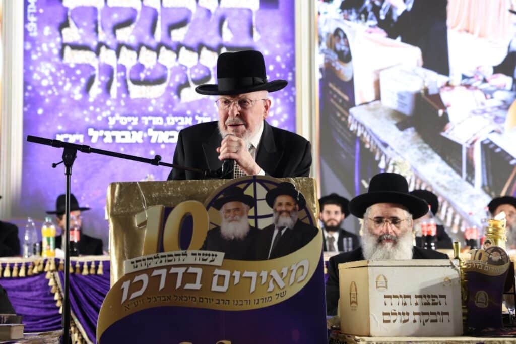 גלריה: המונים בהילולא המרכזית לזכרו של הרב אברג'ל זצ"ל