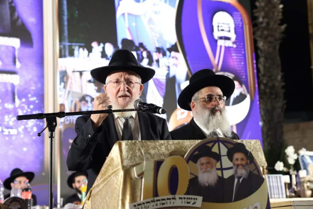 גלריה: המונים בהילולא המרכזית לזכרו של הרב אברג'ל זצ"ל