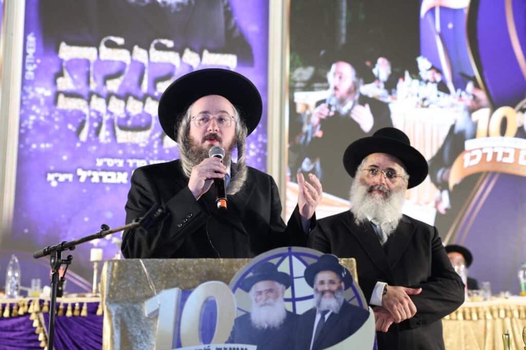 גלריה: המונים בהילולא המרכזית לזכרו של הרב אברג'ל זצ"ל