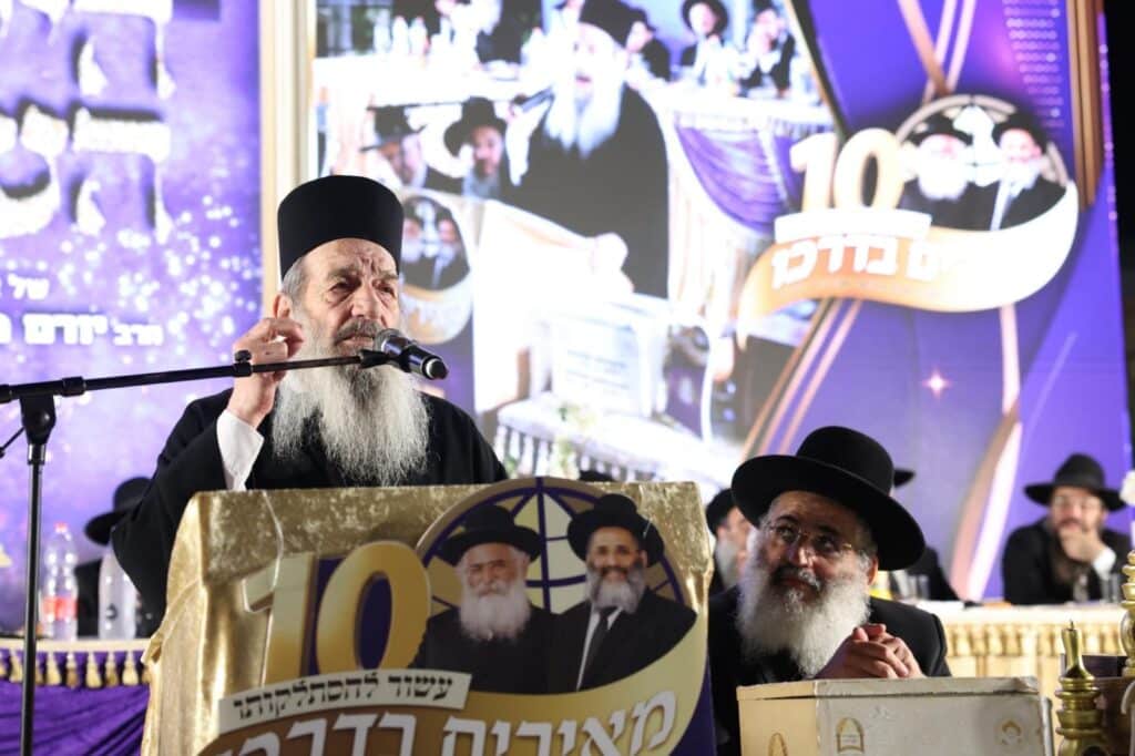 גלריה: המונים בהילולא המרכזית לזכרו של הרב אברג'ל זצ"ל