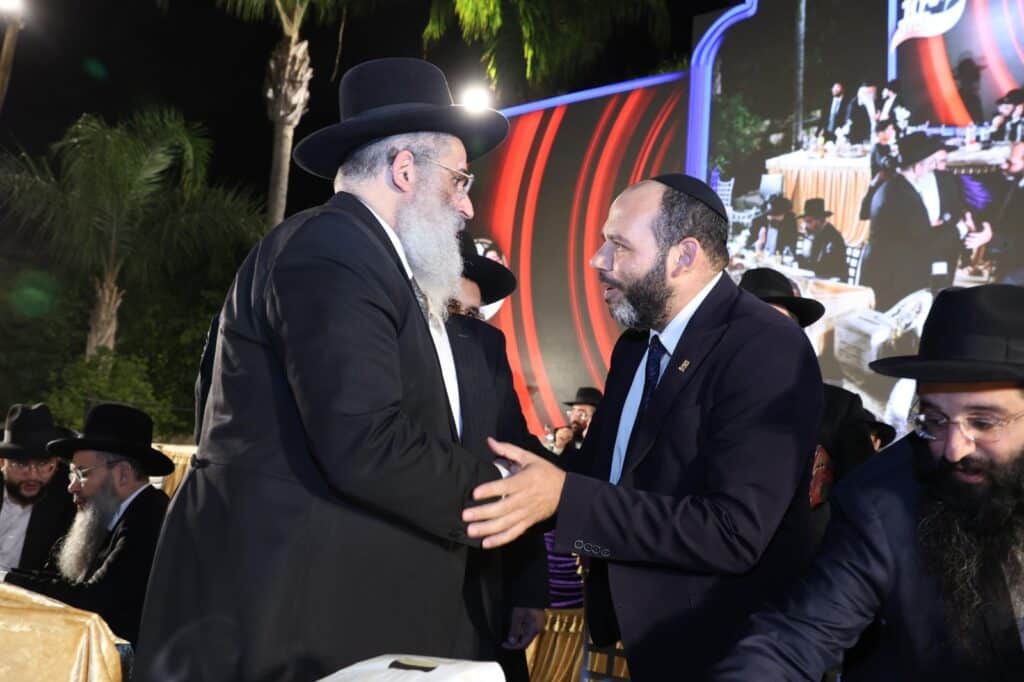 גלריה: המונים בהילולא המרכזית לזכרו של הרב אברג'ל זצ"ל