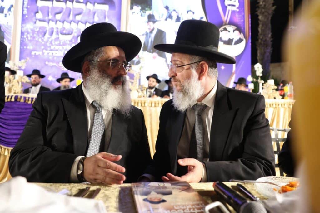 גלריה: המונים בהילולא המרכזית לזכרו של הרב אברג'ל זצ"ל