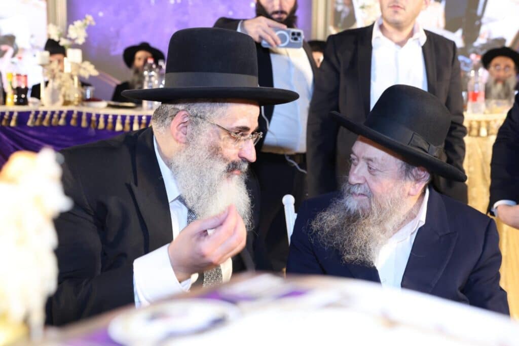 גלריה: המונים בהילולא המרכזית לזכרו של הרב אברג'ל זצ"ל