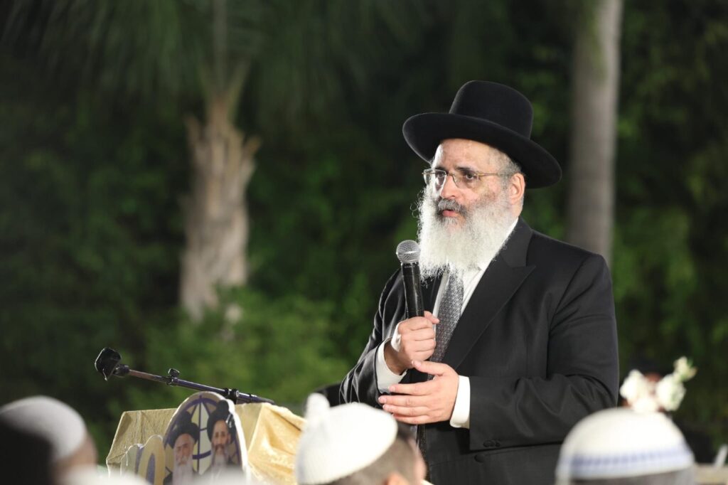 גלריה: המונים בהילולא המרכזית לזכרו של הרב אברג'ל זצ"ל