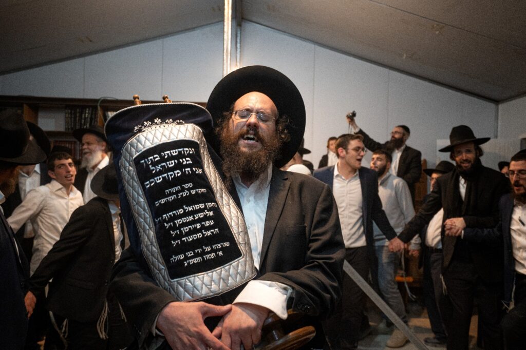 החרדים הגיעו לחגוג במאחז החדש: "יש פתרון גם מחוץ לבני ברק"