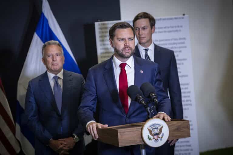 ערוץ ישיר עם משמרות המהפכה: המהלך המדאיג של ארה"ב