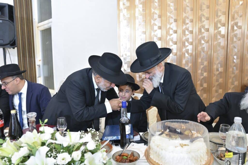 רבנים ואישי ציבור השתתפו בבר מצוה לבנו של הגר"ע צדוק