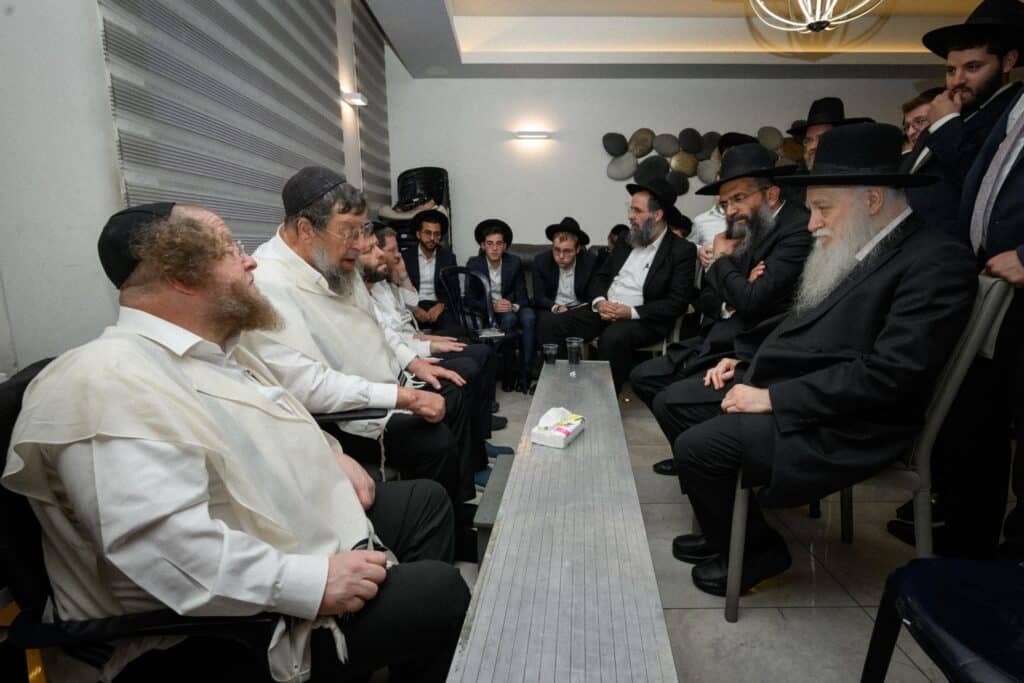 הגרש"ב סורוצקין ישב שבעה על אימו כולם עלו לנחם