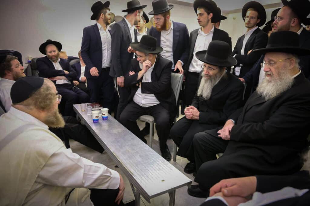 הגרש"ב סורוצקין ישב שבעה על אימו כולם עלו לנחם