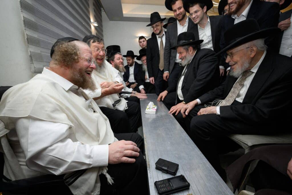 הגרש"ב סורוצקין ישב שבעה על אימו כולם עלו לנחם