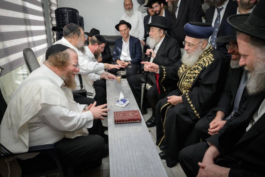 הגרש"ב סורוצקין ישב שבעה על אימו כולם עלו לנחם