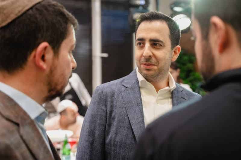 בכפר היוקרתי בפרברי רוסיה הכניסו ספר תורה במעמד חגיגי