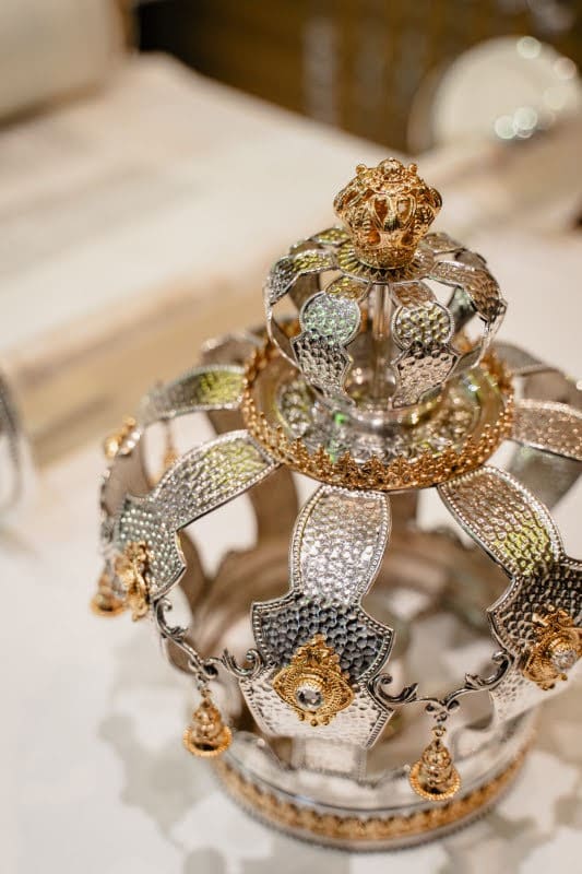 בכפר היוקרתי בפרברי רוסיה הכניסו ספר תורה במעמד חגיגי