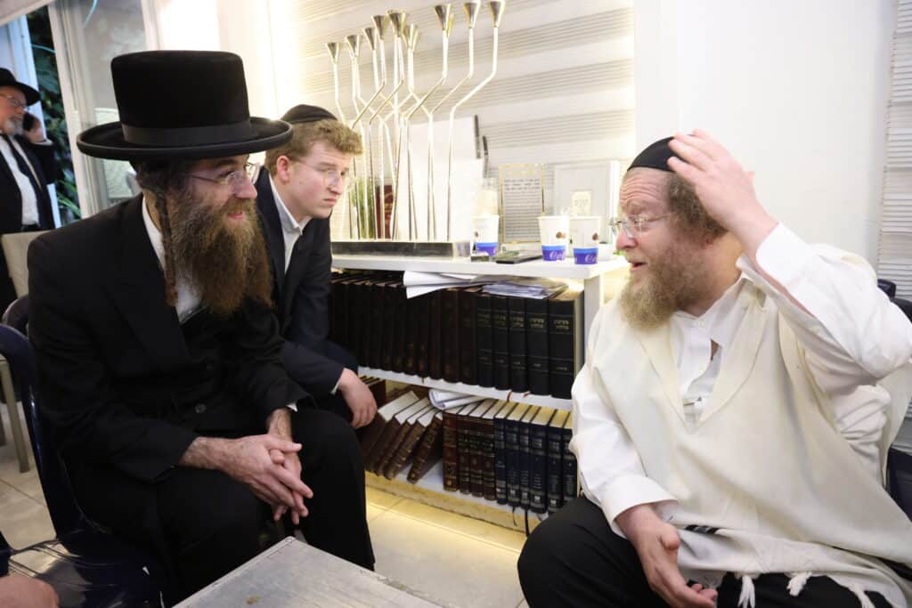 הגרש"ב סורוצקין ישב שבעה על אימו כולם עלו לנחם