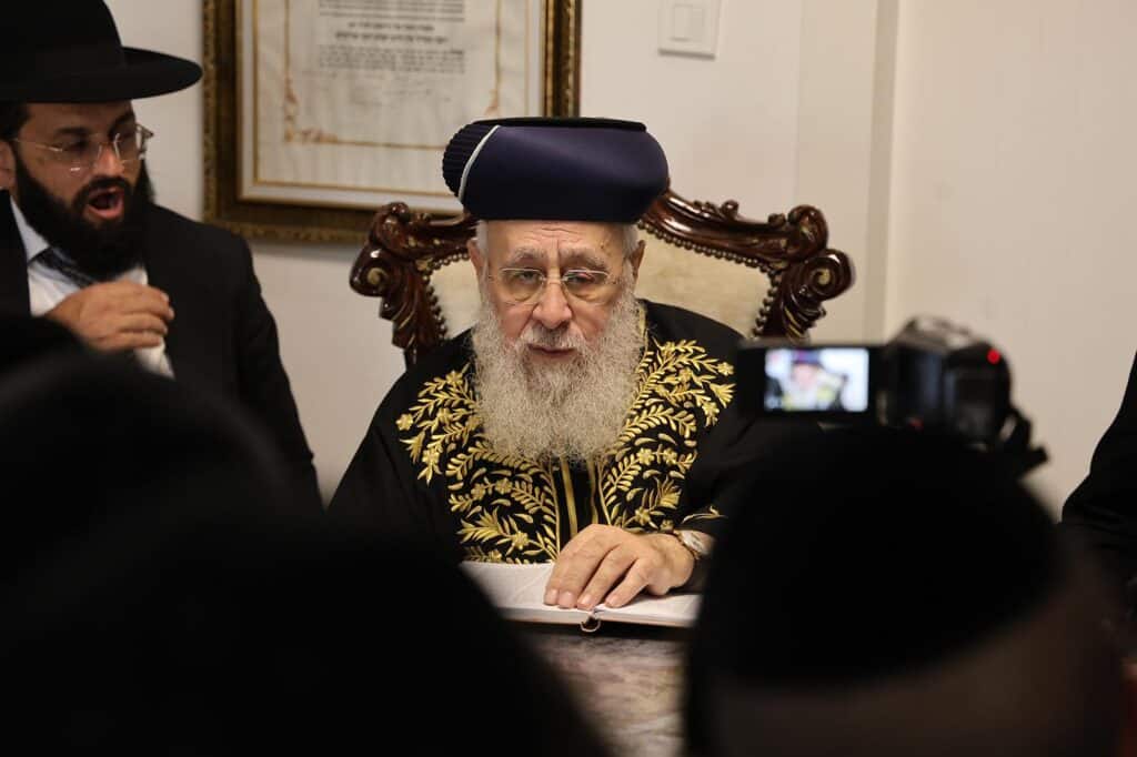 גלריה: אברכי כולל פתח הדביר במעונו של הראשון לציון