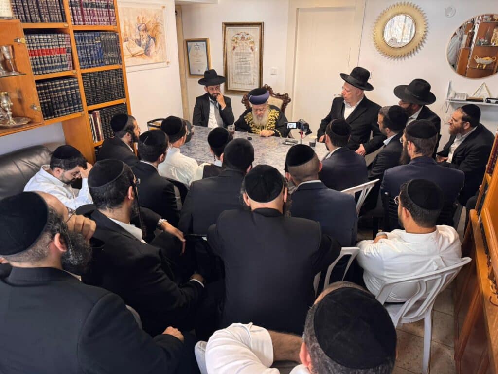 גלריה: אברכי כולל פתח הדביר במעונו של הראשון לציון