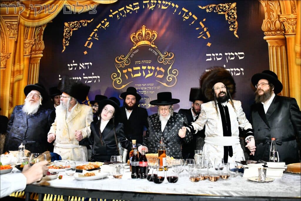 גלריה: שמחת בית מעז'יבוז' - בר המצווה לבנו של האדמו״ר