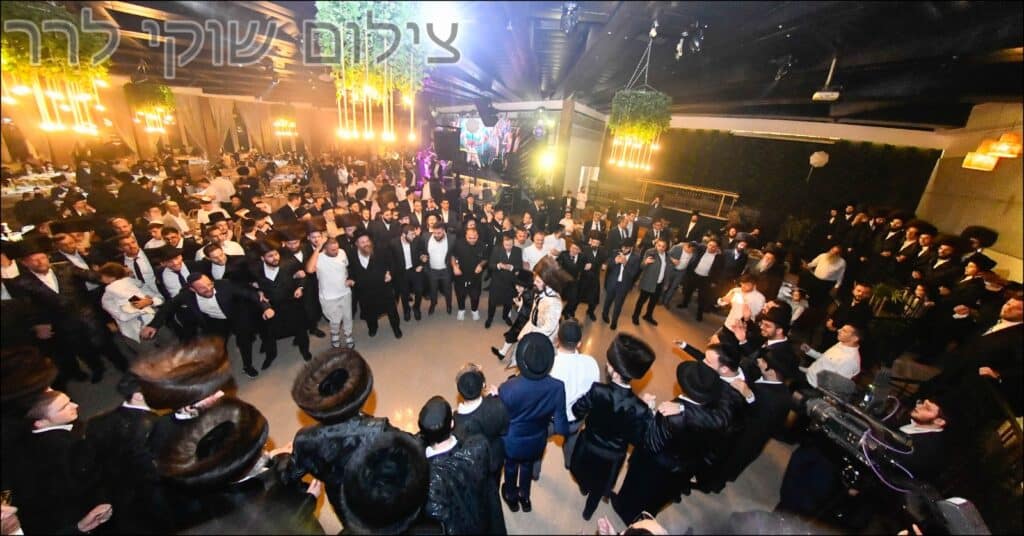 גלריה: שמחת בית מעז'יבוז' - בר המצווה לבנו של האדמו״ר