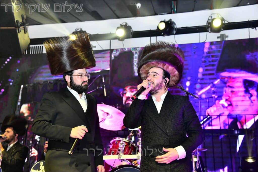 גלריה: שמחת בית מעז'יבוז' - בר המצווה לבנו של האדמו״ר