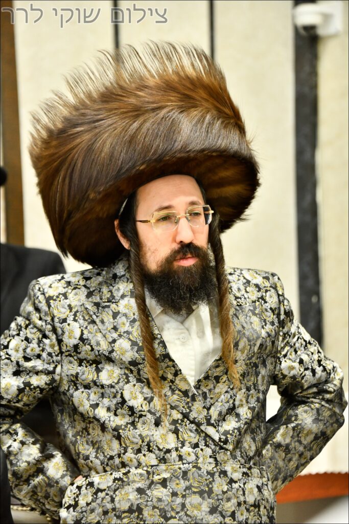 גלריה: שמחת בית מעז'יבוז' - בר המצווה לבנו של האדמו״ר