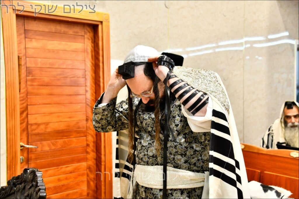 גלריה: שמחת בית מעז'יבוז' - בר המצווה לבנו של האדמו״ר