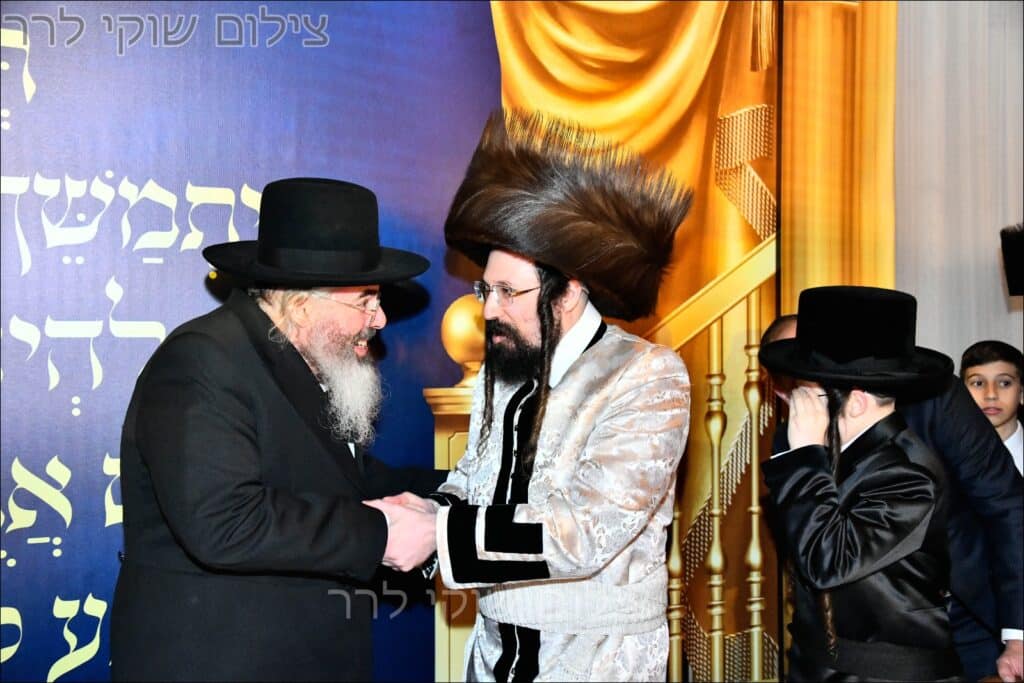 גלריה: שמחת בית מעז'יבוז' - בר המצווה לבנו של האדמו״ר