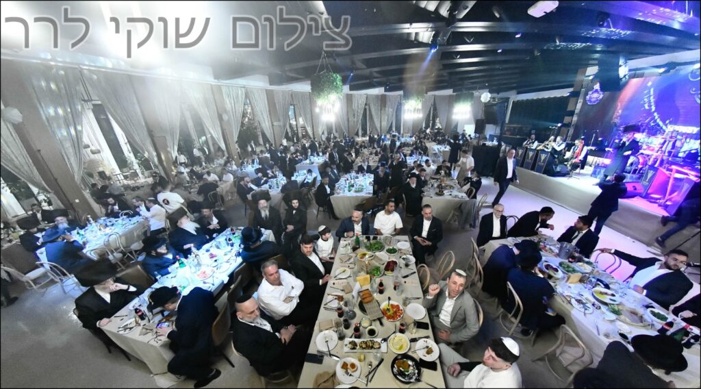 גלריה: שמחת בית מעז'יבוז' - בר המצווה לבנו של האדמו״ר