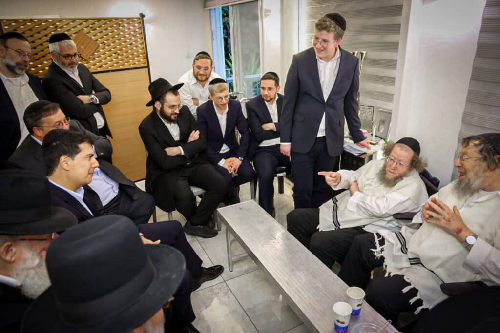 הגרש"ב סורוצקין ישב שבעה על אימו כולם עלו לנחם