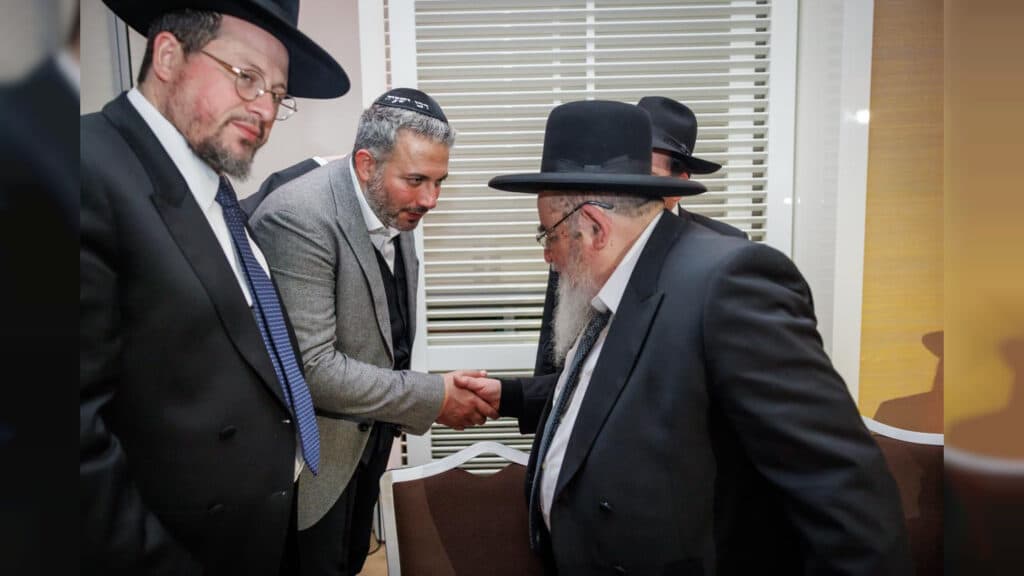 צפו בגלריה: לראשונה בהיסטוריה גדולי ישראל הגיעו לג'נבה צפו בגלריה: לראשונה בהיסטוריה גדולי ישראל הגיעו לג'נבה