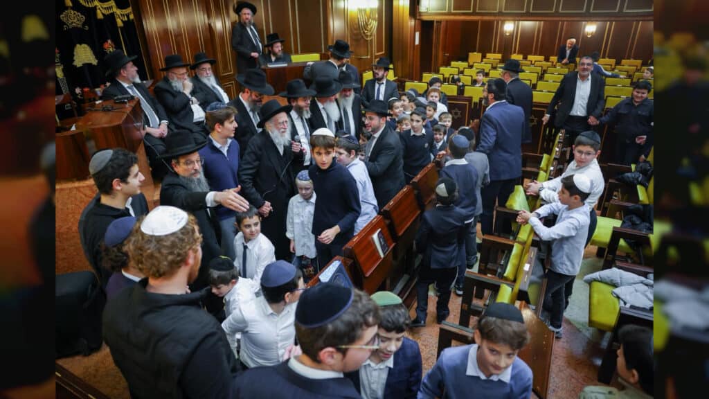 צפו בגלריה: לראשונה בהיסטוריה גדולי ישראל הגיעו לג'נבה צפו בגלריה: לראשונה בהיסטוריה גדולי ישראל הגיעו לג'נבה