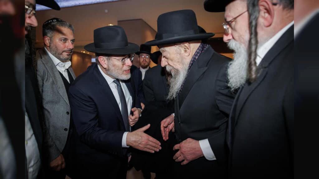 צפו בגלריה: לראשונה בהיסטוריה גדולי ישראל הגיעו לג'נבה צפו בגלריה: לראשונה בהיסטוריה גדולי ישראל הגיעו לג'נבה