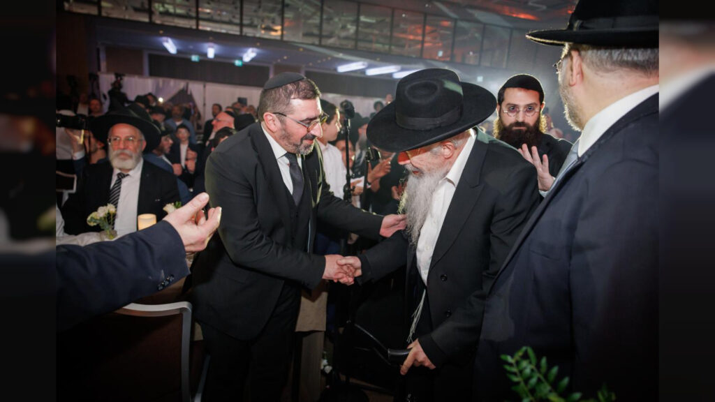 צפו בגלריה: לראשונה בהיסטוריה גדולי ישראל הגיעו לג'נבה צפו בגלריה: לראשונה בהיסטוריה גדולי ישראל הגיעו לג'נבה